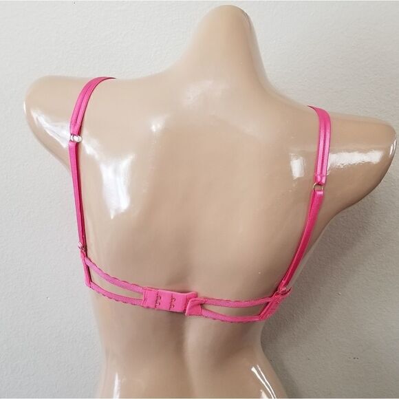 32C Victoria's Secret Balconet Bra - Picture 2 of 10